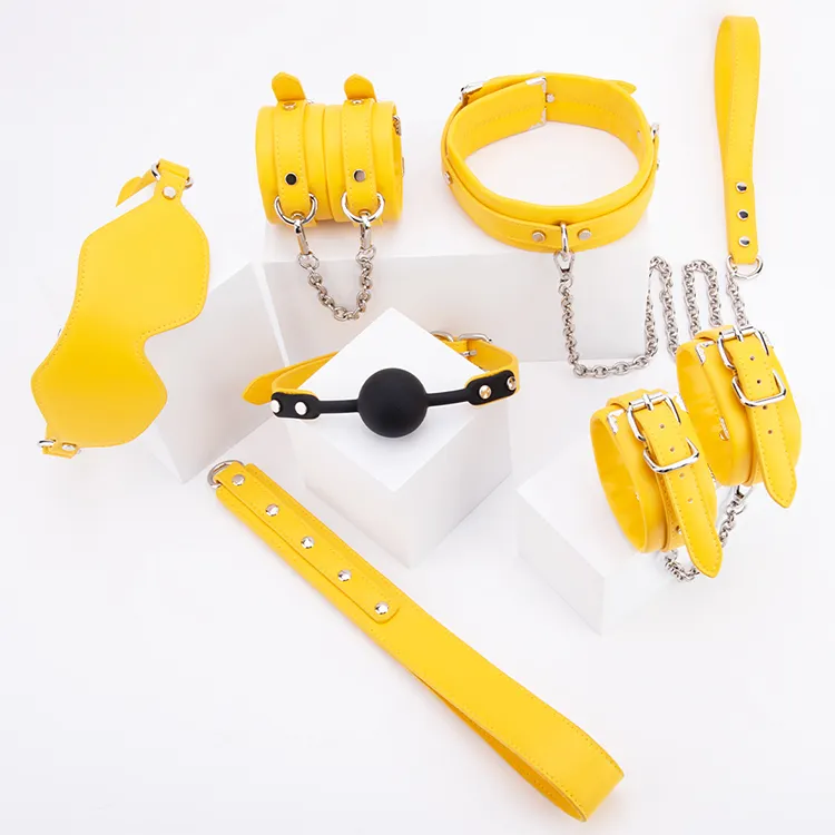 Bondages Cosplay Sexy Toys Yellow PU Leather Blindfold Handcuffs Collar Gag Paddle Whip Restraint Bondage Kit BDSM Set